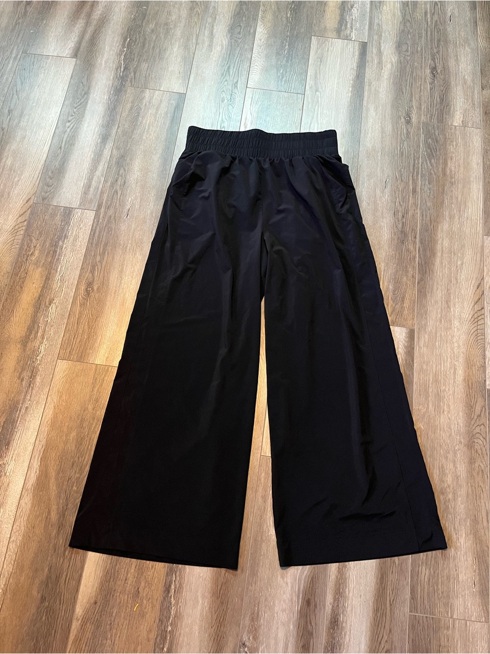 All In Motion High Rise Wide Leg Pants - Picture 3 of 6